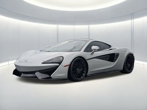 Used 2018 McLaren 570S RWD image 1