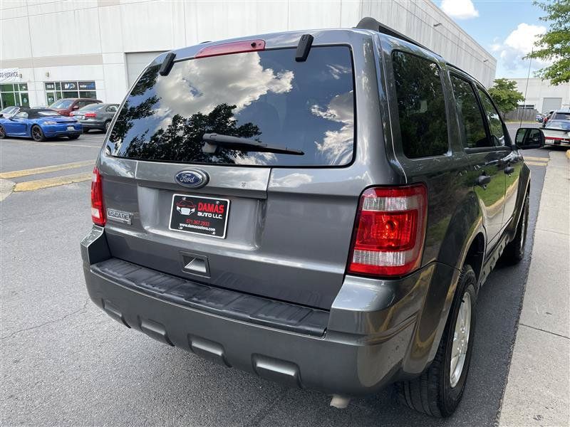 Used 2010 Ford Escape XLT FWD image 17