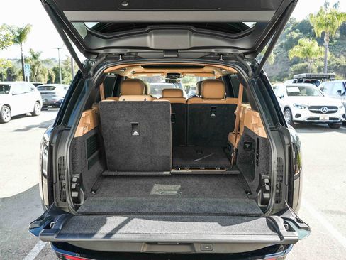 Certified 2023 Land Rover Range Rover Long Wheelbase SE AWD/4WD image 26