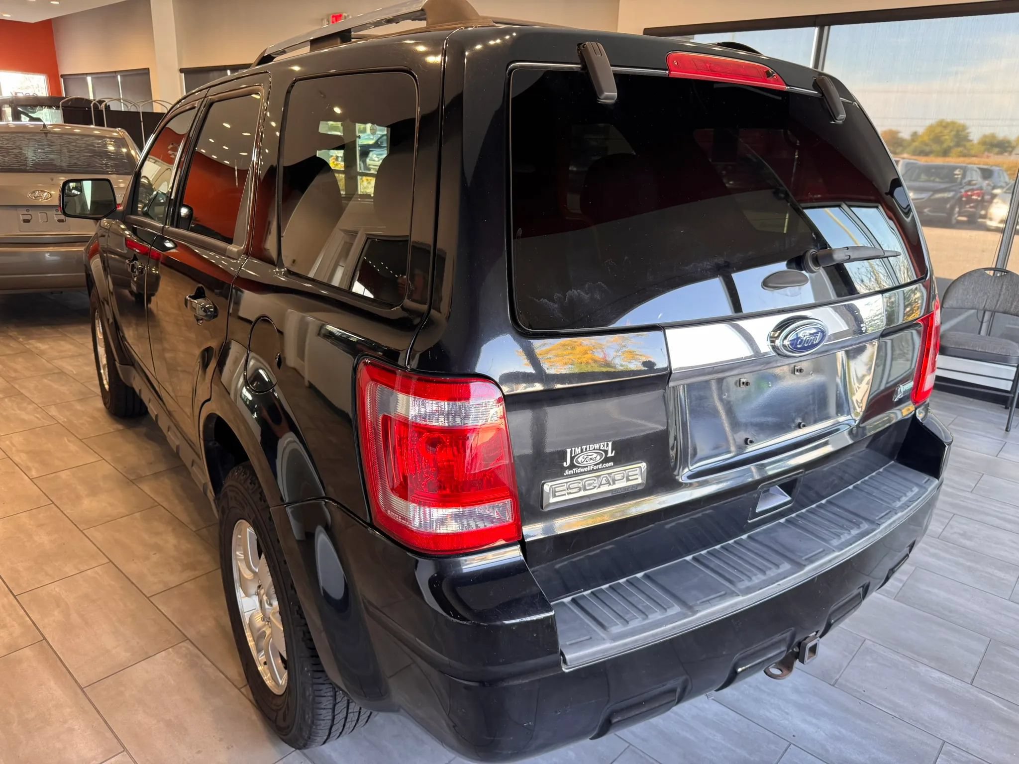 Used 2012 Ford Escape Limited w/ Class II Trailer Tow Pkg FWD image 10