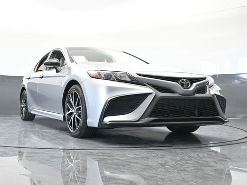 Used 2022 Toyota Camry SE image 62