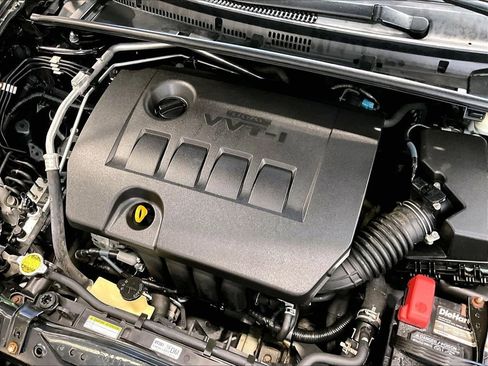 Used 2015 Toyota Corolla S FWD image 35