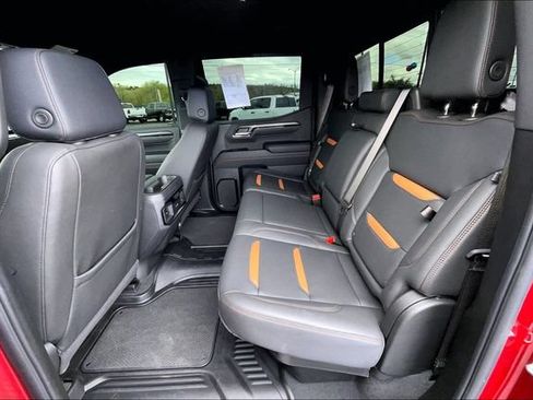 Used 2024 GMC Sierra 1500 AT4 w/ Technology Package AWD/4WD image 28