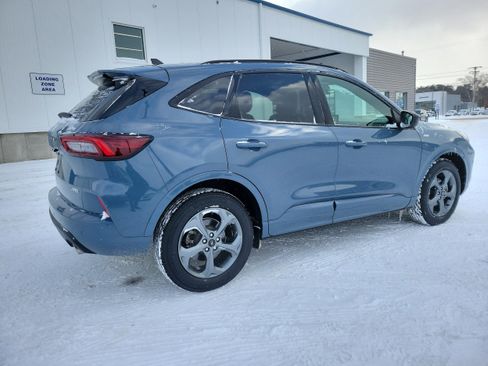 Used 2023 Ford Escape ST-Line w/ Tech Pack #1 image 4