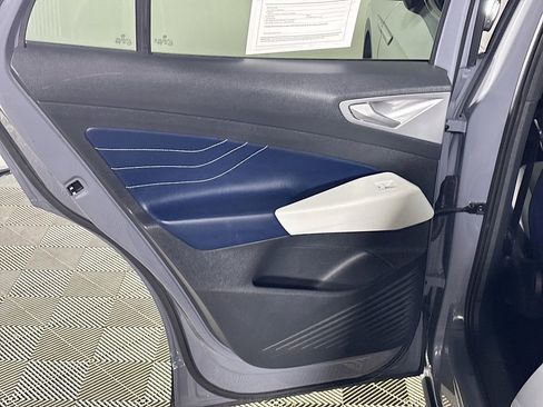 Certified 2023 Volkswagen ID.4 Pro S AWD/4WD image 20