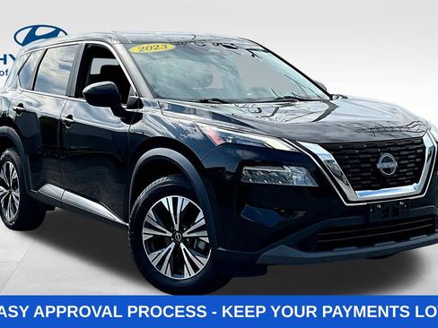 Used 2023 Nissan Rogue SV FWD image 3