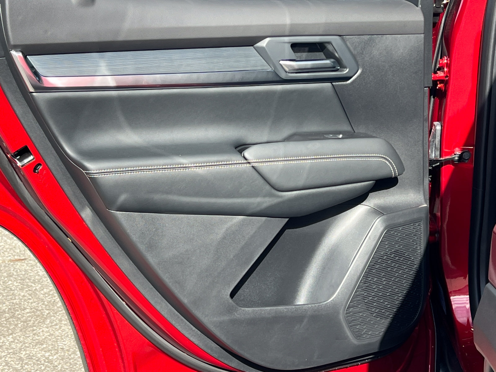 New 2027 GMC Terrain Elevation w/ LPO, Floor Liner Package AWD/4WD image 31