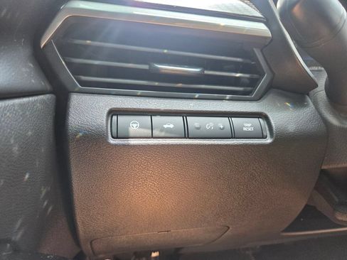 Used 2024 Nissan Altima 2.0 SR FWD image 12