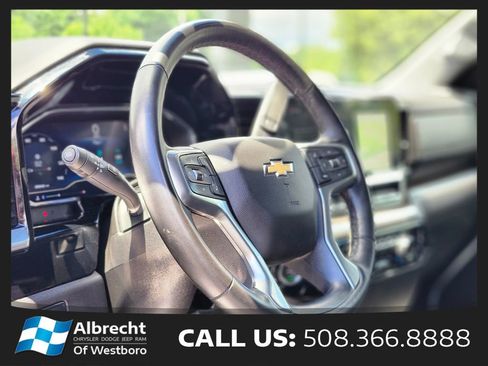 Used 2025 Chevrolet Silverado 2500 LT w/ Convenience Package AWD/4WD image 19
