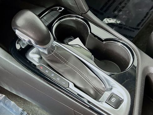 Certified 2021 Buick Encore GX Select image 16