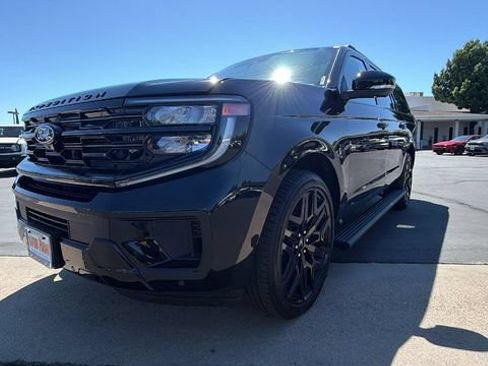 New 2027 Ford Expedition Max Platinum w/ Stealth Performance Package AWD/4WD image 9