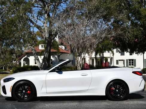 Used 2022 BMW 430i Convertible w/ M Sport Package image 3