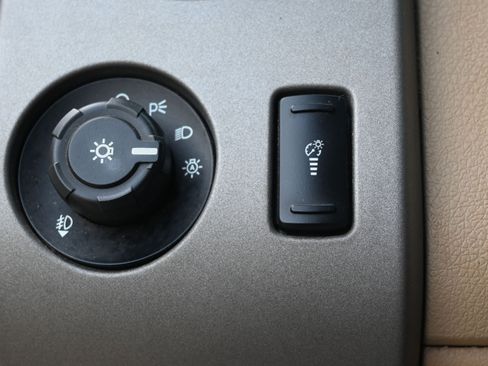 Used 2016 Ford F350 Lariat w/ Chrome Package image 27