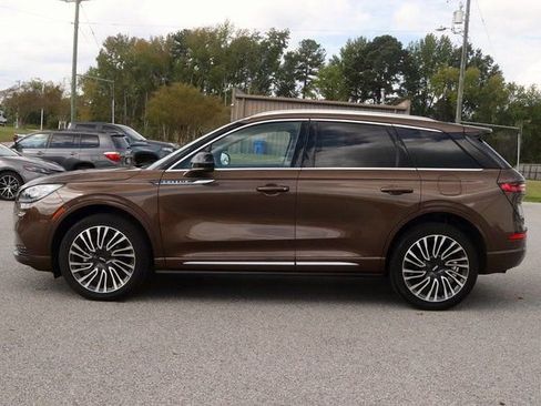 Used 2022 Lincoln Corsair Reserve w/ Sport Package image 4