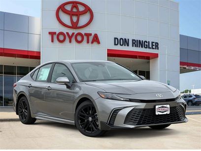 Used 2025 Toyota Camry SE