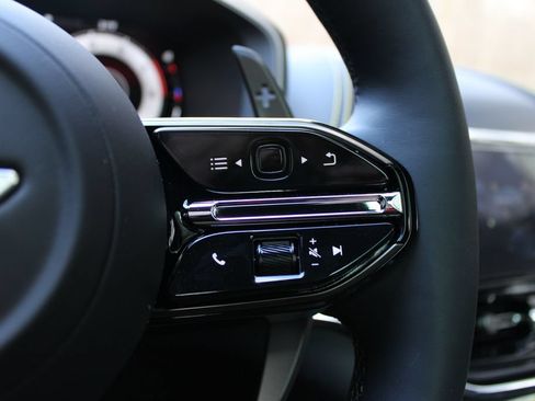 New 2026 Aston Martin DBX 707 AWD/4WD image 18