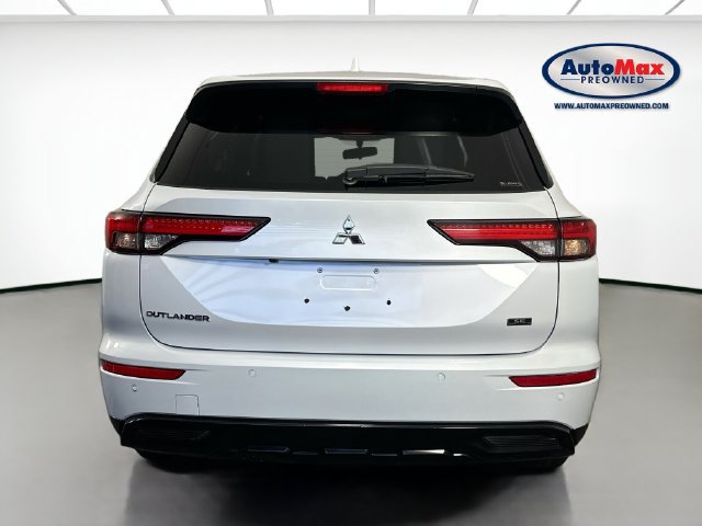 Used 2024 Mitsubishi Outlander SE Black Edition AWD/4WD image 8