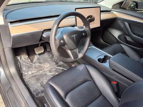 Used 2023 Tesla Model 3 Standard Range RWD image 4