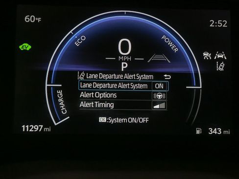 Used 2025 Toyota Camry SE w/ Convenience Package image 37