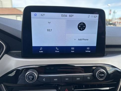 Used 2022 Ford Escape SE w/ SE Sport Appearance Package image 24