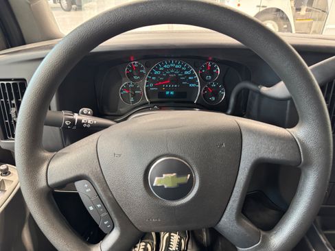 Used 2025 Chevrolet Express 3500 Extended w/ Driver Convenience Package RWD image 10
