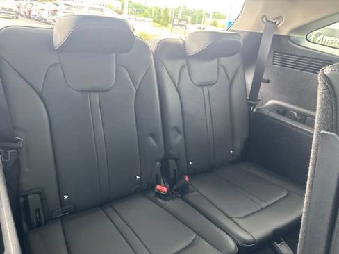 Used 2024 Kia Sorento S w/ Panoramic Sunroof Package FWD image 22