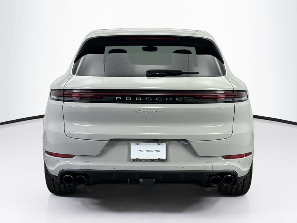 Used 2026 Porsche Cayenne AWD/4WD image 6