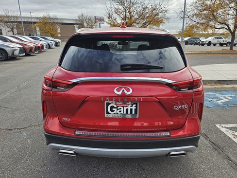 Used 2021 INFINITI QX50 Sensory w/ Accent Package image 7