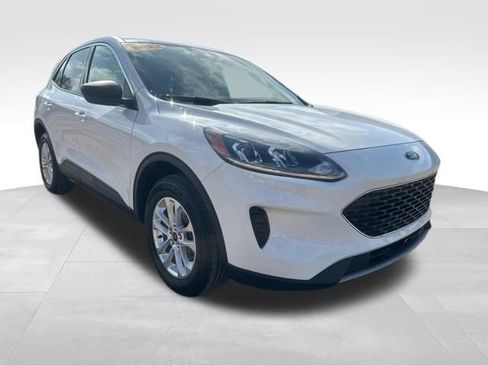 Used 2022 Ford Escape SE image 9