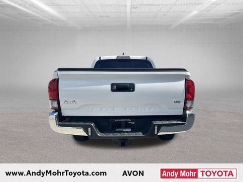 Used 2023 Toyota Tacoma SR5 AWD/4WD image 7