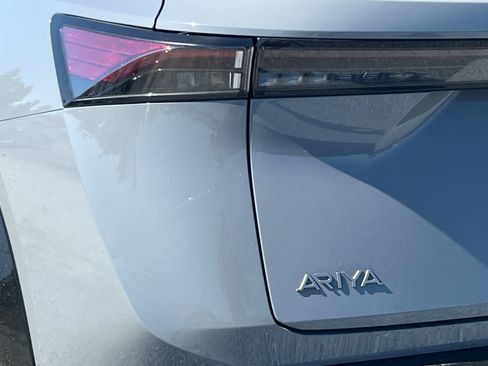 Used 2024 Nissan Ariya AWD image 13