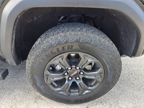 Used 2025 GMC Canyon Elevation RWD image 7