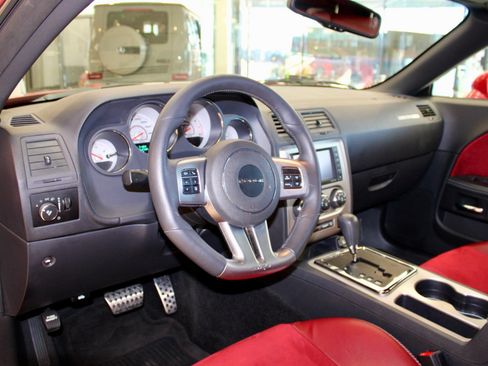 Used 2013 Dodge Challenger SRT8 w/ Harman Kardon Audio Group image 18