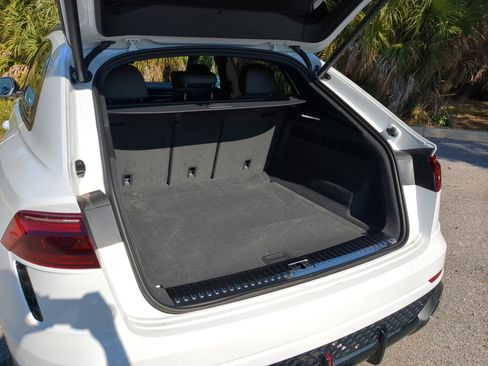 New 2026 Audi RS Q8 performance image 11