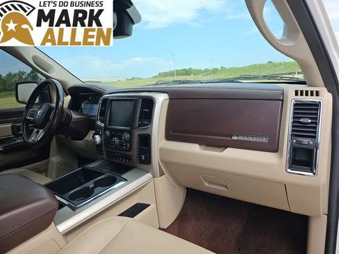 Used 2014 RAM 1500 Laramie w/ Convenience Group AWD/4WD image 28