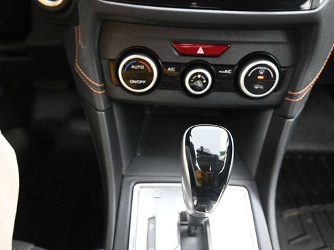 Used 2021 Subaru Crosstrek 2.0i Premium w/ Moonroof Package image 24