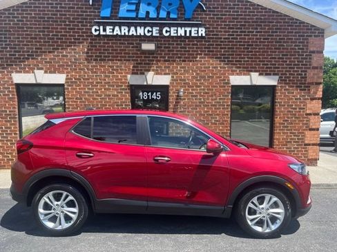 Used 2021 Buick Encore GX Preferred w/ Cold Weather Comfort Package FWD image 4