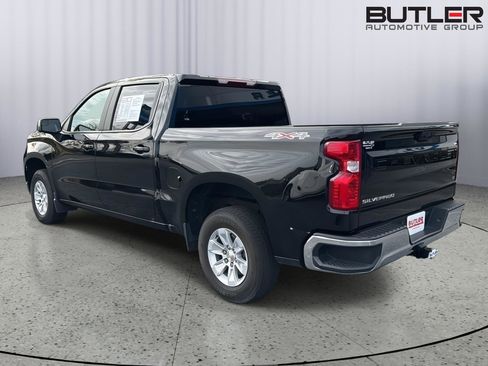 Used 2025 Chevrolet Silverado 1500 LT image 3