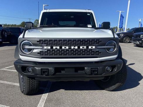 New 2025 Ford Bronco Badlands image 6