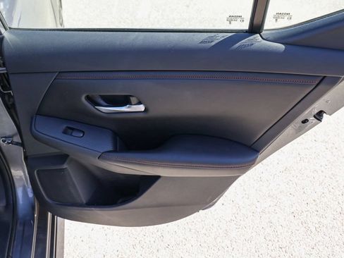 Used 2024 Nissan Sentra SR w/ SR Premium Package FWD image 18