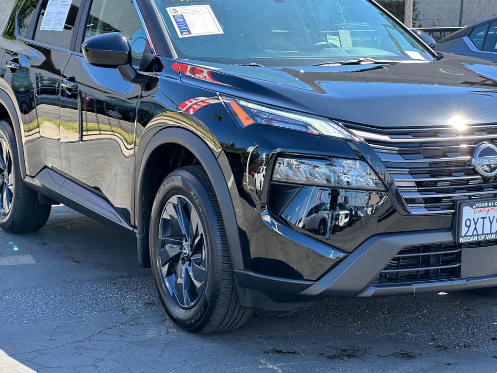 Used 2026 Nissan Rogue SV w/ Cold Weather Package FWD image 11