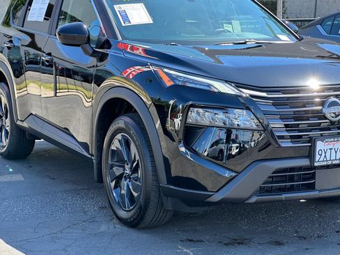Used 2026 Nissan Rogue SV w/ Cold Weather Package FWD image 11