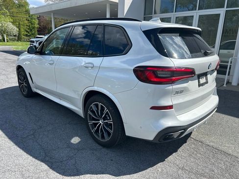 Used 2023 BMW X5 xDrive40i w/ Executive Package AWD/4WD image 3