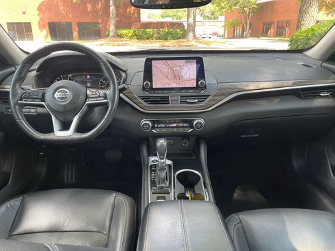 Used 2021 Nissan Altima 2.5 Platinum AWD/4WD image 16