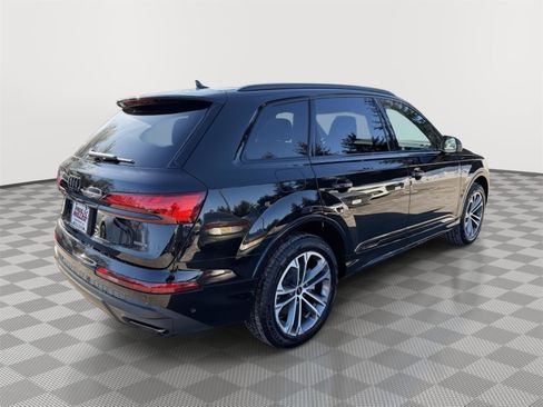 Used 2025 Audi Q7 2.0T Premium w/ Convenience Plus Package image 6