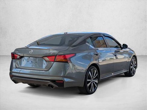 Used 2021 Nissan Altima 2.5 SR w/ SR Premium Package FWD image 5