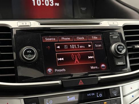 Used 2015 Honda Accord EX image 19