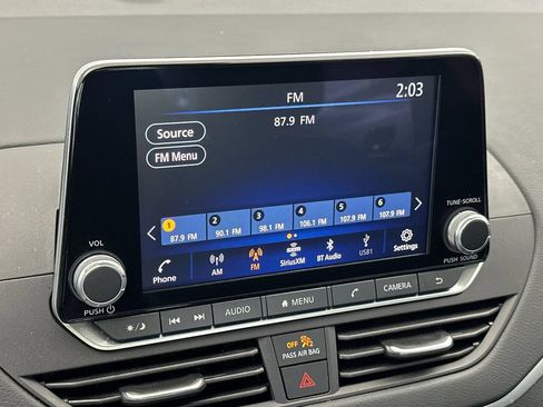 Used 2025 Nissan Altima 2.5 S FWD image 16