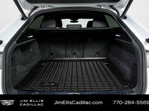 Used 2021 Audi Q8 Premium Plus w/ Premium Plus Package image 32