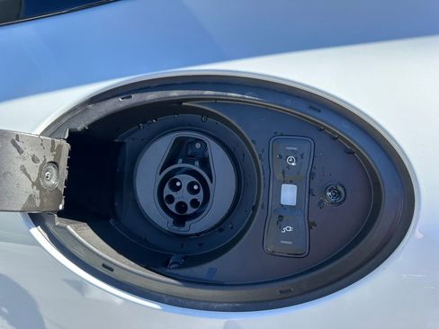 Used 2026 Porsche Panamera 4 image 42